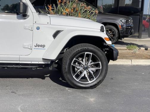 Bright White Clearcoat 2024 Jeep Wrangler 4xe Sport S