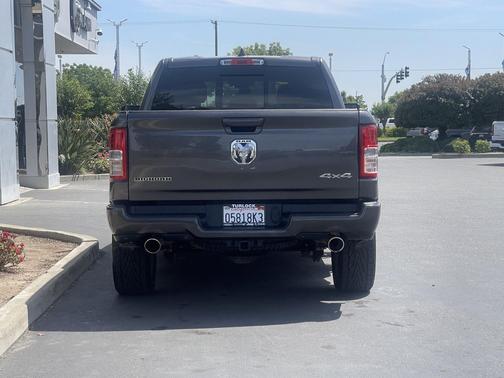 Granite Crystal Metallic Clearcoat 2021 RAM 1500 Big Horn/Lone Star
