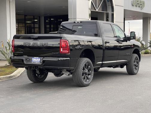 2026 RAM 2500 Laramie Crew Cab 4x4 6'4' Box