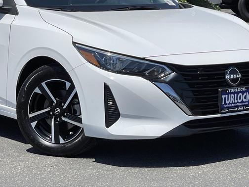 White 2024 Nissan Sentra SV