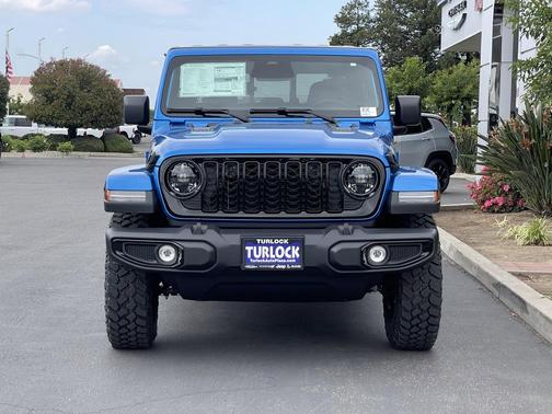 Hydro Blue Pearlcoat 2026 Jeep Gladiator Willys 4x4