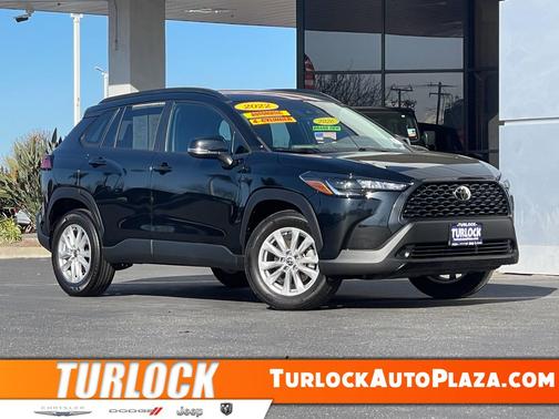 2022 Toyota Corolla Cross LE