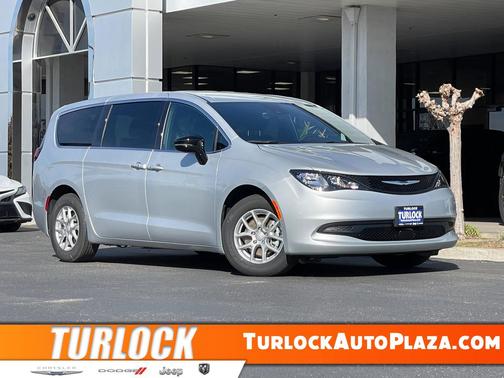 Silver Mist Clearcoat 2026 Chrysler Voyager LX