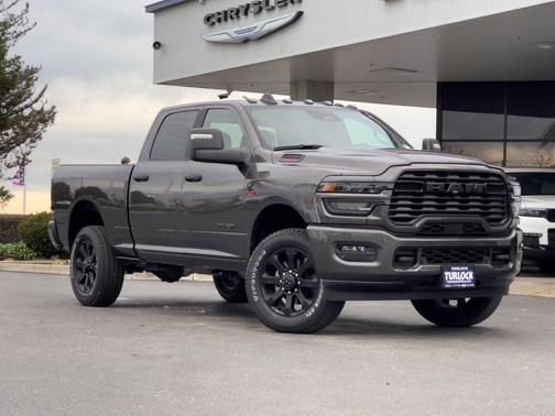 2026 RAM 2500 Big Horn Crew Cab 4x4 6'4' Box