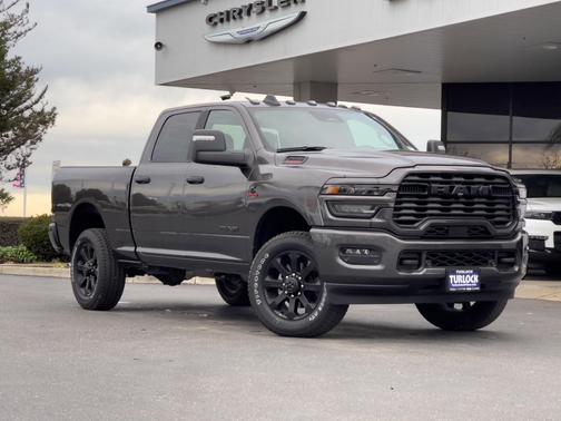 2026 RAM 2500 Big Horn Crew Cab 4x4 6'4' Box