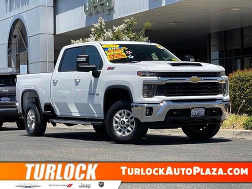 Summit White 2024 Chevrolet Silverado 2500 LT