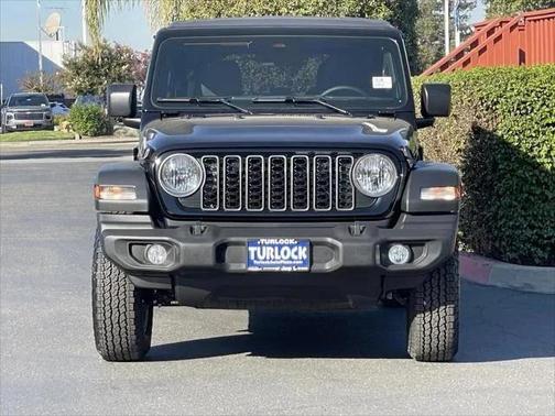 Black Clearcoat 2026 Jeep Wrangler Sport S