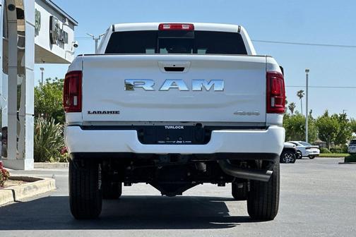 2025 RAM 2500 Laramie Crew Cab 4x4 6'4' Box