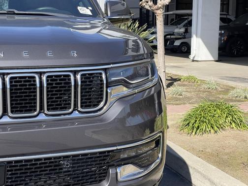 2022 Jeep Wagoneer Series I 4x4