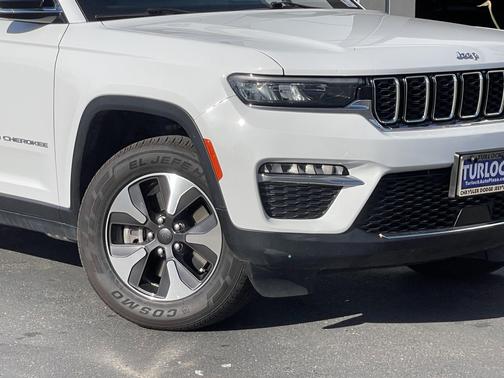 Bright White Clearcoat 2024 Jeep Grand Cherokee 4xe Base
