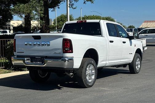 2025 RAM 2500 Big Horn Crew Cab 4x4 6'4' Box