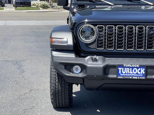 Black Clearcoat 2026 Jeep Wrangler Sport S