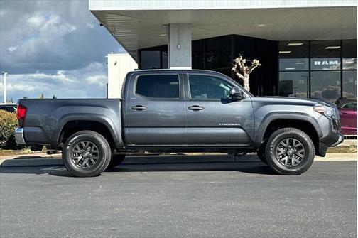 2023 Toyota Tacoma SR5