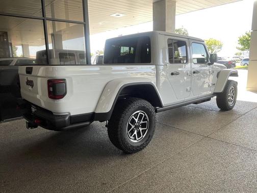 White 2026 Jeep Gladiator Rubicon