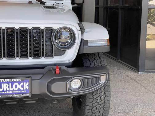 White 2026 Jeep Gladiator Rubicon