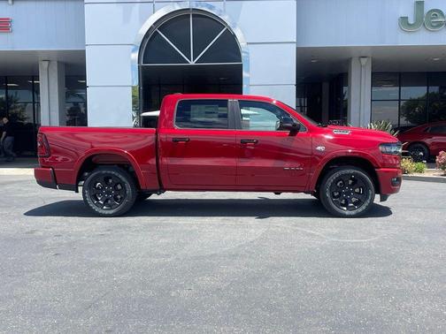 Molten Red Pearlcoat 2026 RAM 1500 Big Horn/Lone Star