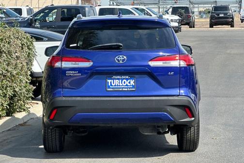 2022 Toyota Corolla Cross LE