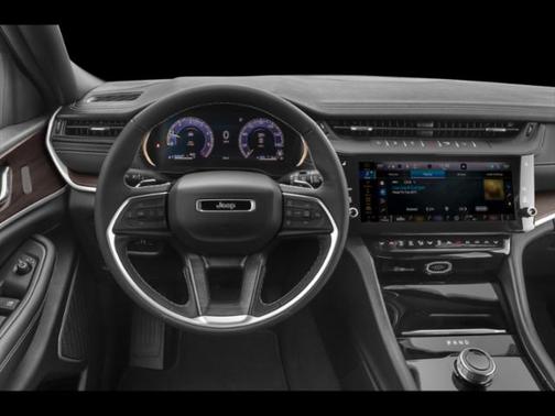 2026 Jeep Grand Cherokee Altitude