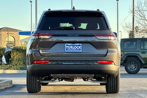 2025 Jeep Grand Cherokee Altitude