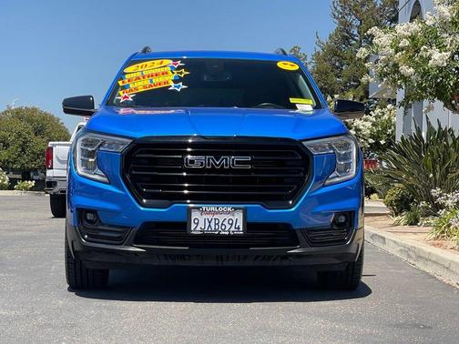 Blue 2024 GMC Terrain SLT