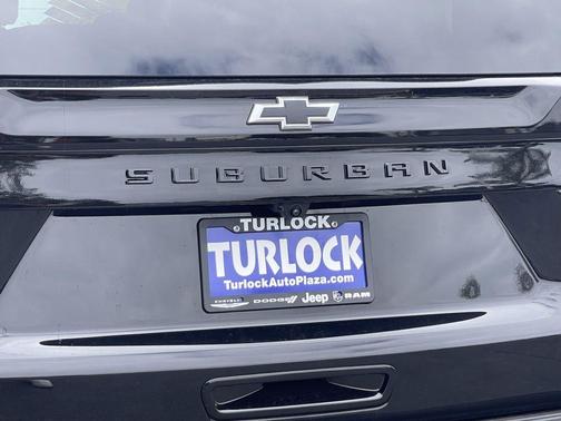 Black 2025 Chevrolet Suburban 4WD Z71