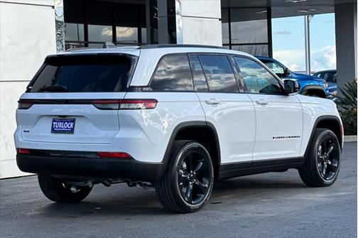 2025 Jeep Grand Cherokee Altitude