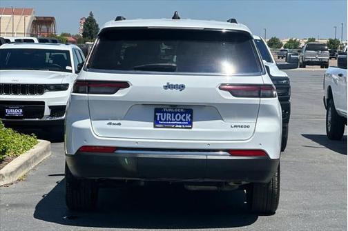 2023 Jeep Grand Cherokee L Laredo