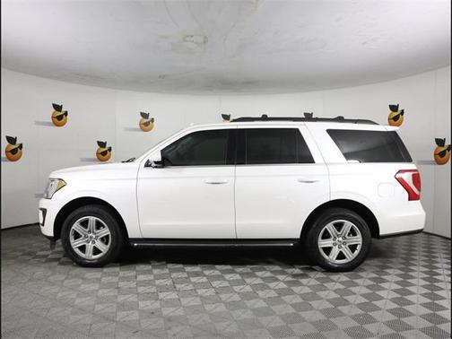 Photo 3 of 8 of 2019 Ford Expedition XLT