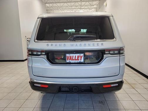 2022 Jeep Grand Wagoneer Series II