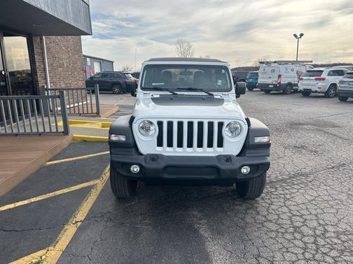 Bright White Clearcoat 2021 Jeep Wrangler Unlimited Sport