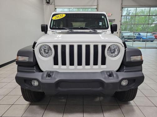 Bright White Clearcoat 2021 Jeep Wrangler Unlimited Sport