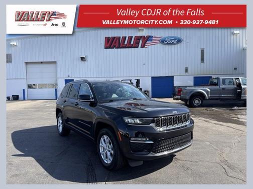 Diamond Black 2023 Jeep Grand Cherokee Limited