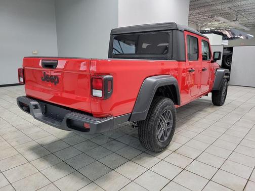 2026 Jeep Gladiator Sport