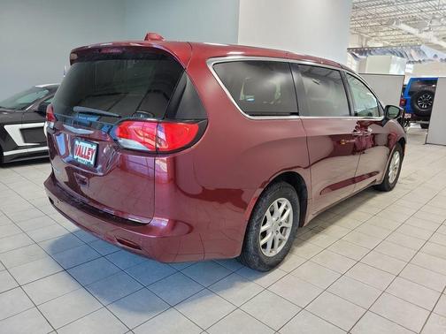 2018 Chrysler Pacifica LX