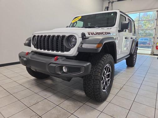 Bright White Clearcoat 2026 Jeep Wrangler Rubicon