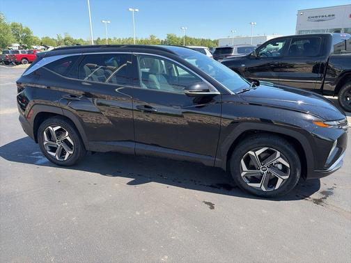 Phantom Black 2023 Hyundai TUCSON Hybrid Limited