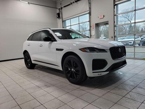 2025 Jaguar F-PACE P250 R-Dynamic S