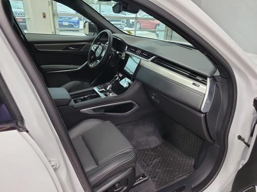 Fuji White 2025 Jaguar F-PACE P250 R-Dynamic S