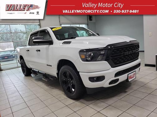 Bright White Clearcoat 2022 RAM 1500 Big Horn