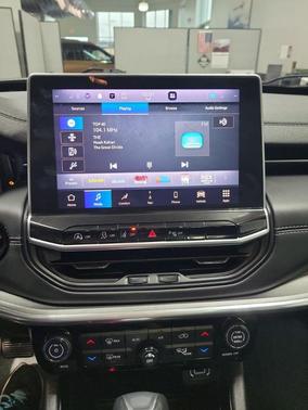 Diamond Black 2023 Jeep Compass Altitude
