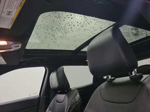 Diamond Black 2023 Jeep Compass Altitude