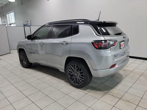 2022 Jeep Compass Altitude