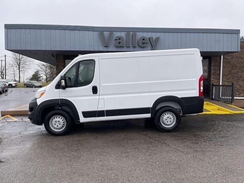 2025 RAM ProMaster 1500 Low Roof