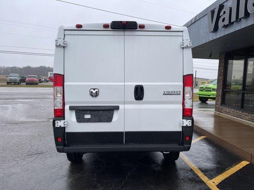 2025 RAM ProMaster 1500 Low Roof