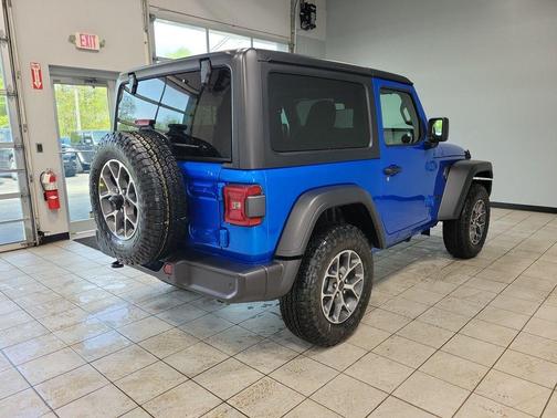 2025 Jeep Wrangler Sport