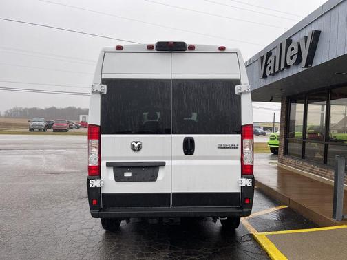 Bright White Clearcoat 2025 RAM ProMaster 3500 High Roof