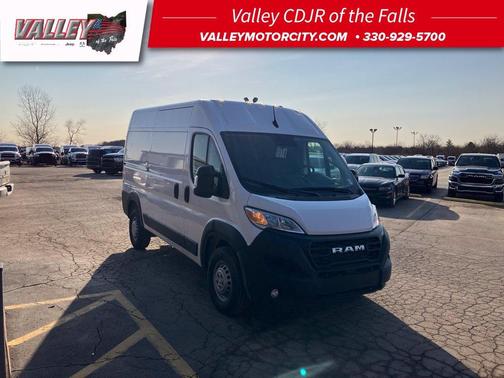 Bright White Clearcoat 2025 RAM ProMaster 3500 High Roof