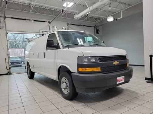 2025 Chevrolet Express 2500 Work Van