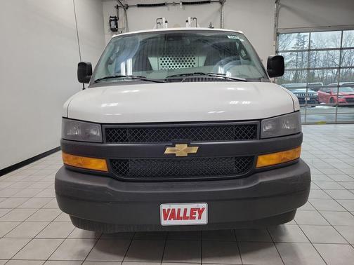 2025 Chevrolet Express 2500 Work Van