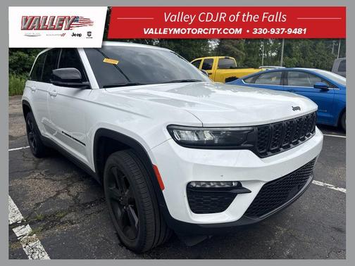 Bright White Clearcoat 2023 Jeep Grand Cherokee Limited